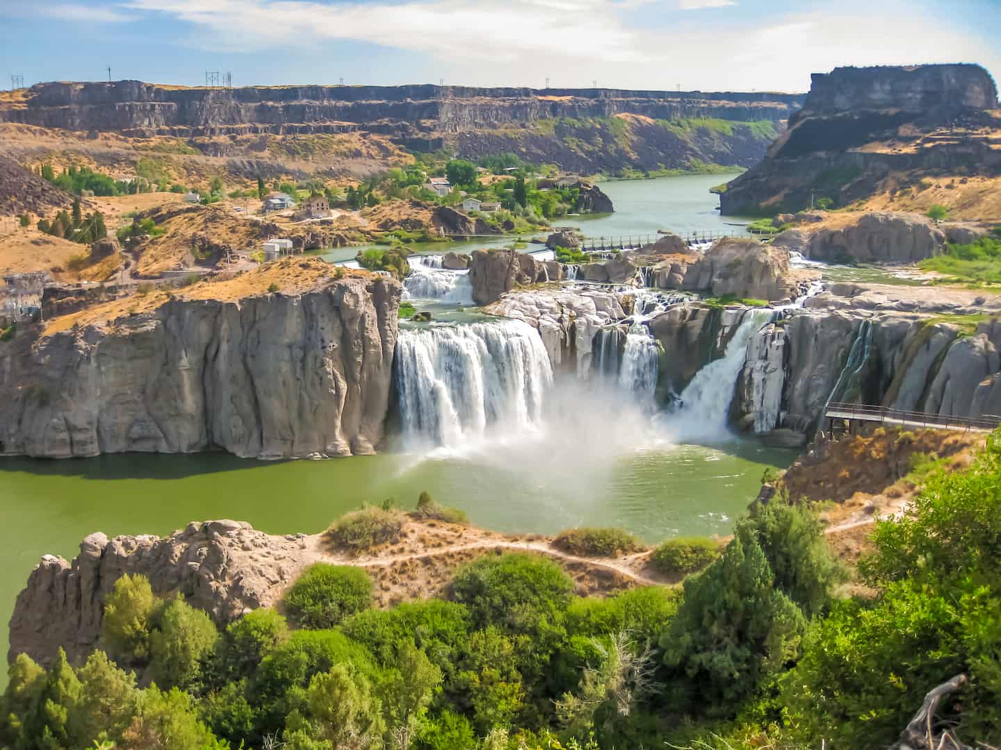 Scenic view of Shoshone Falls near Twin Falls